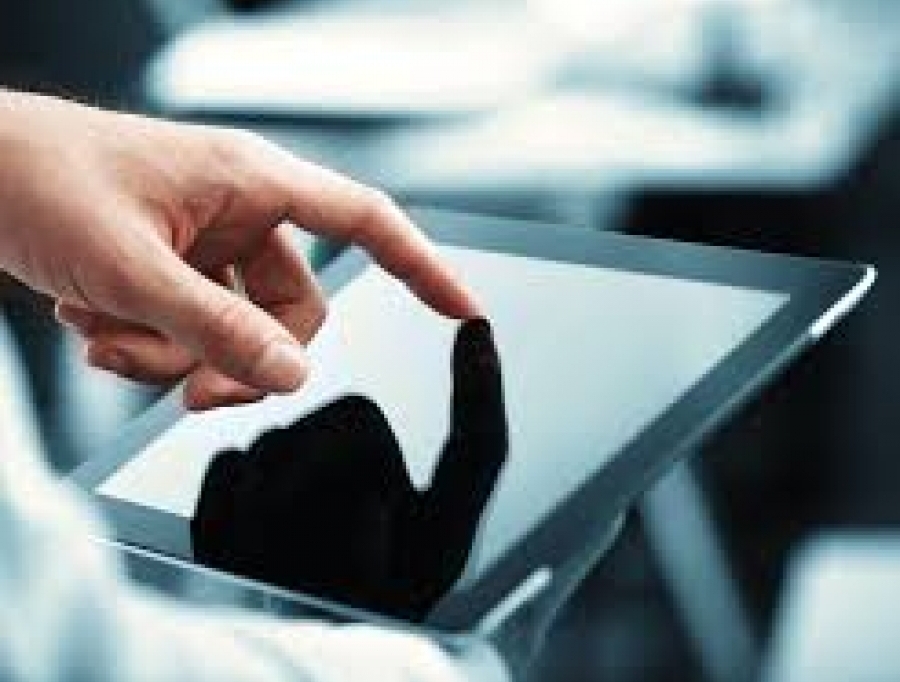 UNIREST en mode tactile, mobile et responsive